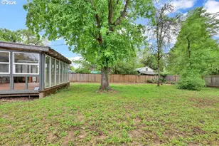 845 Hughes St, Eugene, OR 97402 - Photo 21