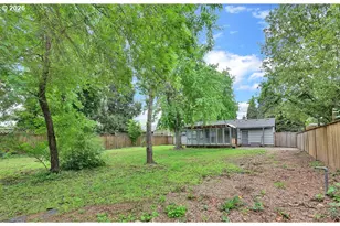 845 Hughes St, Eugene, OR 97402 - Photo 23