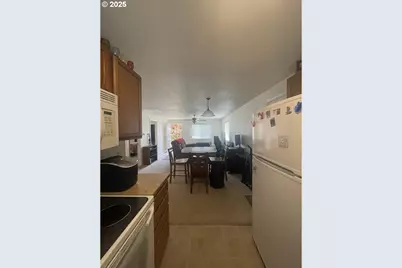 783 Callahan Dr, Roseburg, OR 97471 - Photo 11