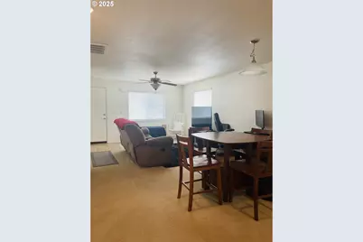 783 Callahan Dr, Roseburg, OR 97471 - Photo 7