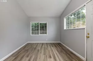 180 NE 6th St, Clatskanie, OR 97016 - Photo 9