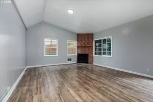 180 NE 6th St, Clatskanie, OR 97016 - Photo 7