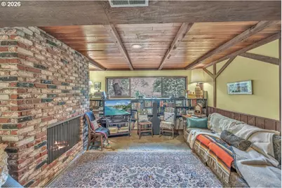 9200 SW Elrose Ct, Portland, OR 97224 - Photo 27