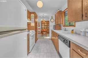 9200 SW Elrose Ct, Portland, OR 97224 - Photo 17