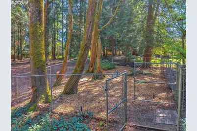 9200 SW Elrose Ct, Portland, OR 97224 - Photo 33