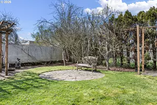 1980 Princeton Dr, Eugene, OR 97405 - Photo 35