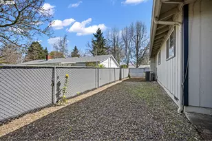 1980 Princeton Dr, Eugene, OR 97405 - Photo 21