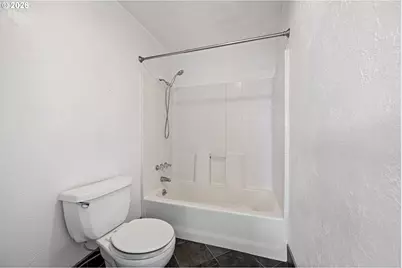 1980 Princeton Dr, Eugene, OR 97405 - Photo 13