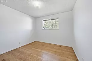 1980 Princeton Dr, Eugene, OR 97405 - Photo 15