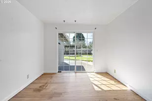 1980 Princeton Dr, Eugene, OR 97405 - Photo 17