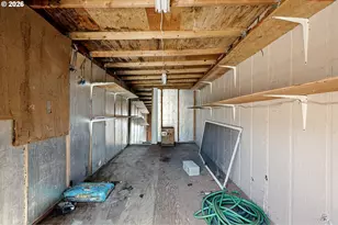 1980 Princeton Dr, Eugene, OR 97405 - Photo 37