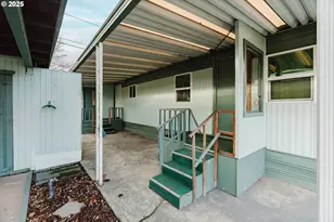 4882 NE Lancaster Dr, Salem, OR 97305 - Photo 3