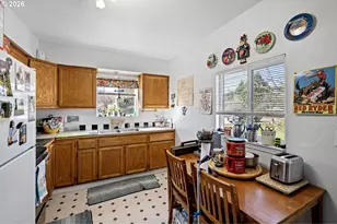 76317 Klohn Rd, Oakridge, OR 97463 - Photo 11