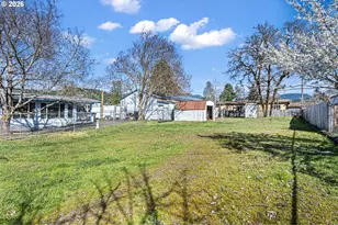 76317 Klohn Rd, Oakridge, OR 97463 - Photo 21