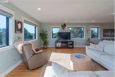 1305 Strawberry Dr, Bandon, OR 97411 - Photo 13