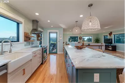 1305 Strawberry Dr, Bandon, OR 97411 - Photo 15