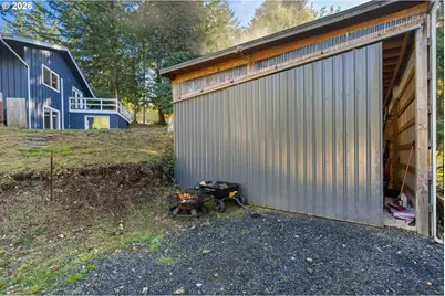 1101 E 15th St, Coquille, OR 97423 - Photo 41