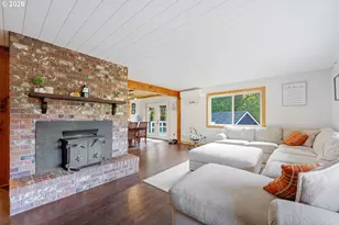 1101 E 15th St, Coquille, OR 97423 - Photo 17