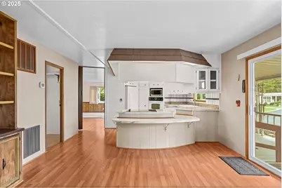 1225 W 10th Ave #53, Junction City, OR 97448 - Photo 15