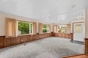 1225 W 10th Ave, Junction City, OR 97448 - Photo 9