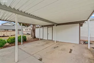 1225 W 10th Ave, Junction City, OR 97448 - Photo 27