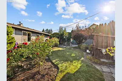 3329 SE Hillyard Rd, Gresham, OR 97080 - Photo 33