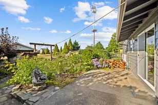 3329 SE Hillyard Rd, Gresham, OR 97080 - Photo 35