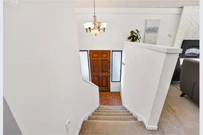 9316 SW 8th Dr, Portland, OR 97219 - Photo 9