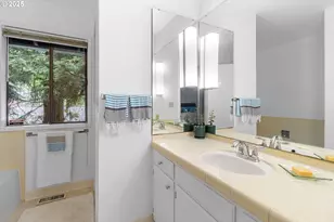 4940 SW Humphrey Park Rd, Portland, OR 97221 - Photo 21
