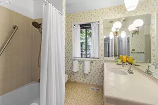 4940 SW Humphrey Park Rd, Portland, OR 97221 - Photo 27