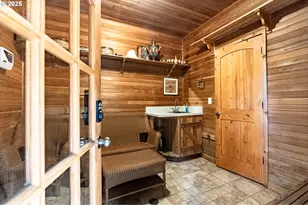 16955 S Clackamas River Dr, Oregon City, OR 97045 - Photo 35