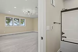 12477 NE Haven Hill Way, Aurora, OR 97002 - Photo 31