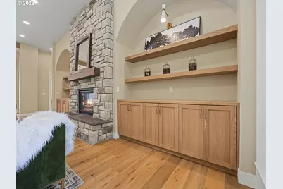 12477 NE Haven Hill Way, Aurora, OR 97002 - Photo 5