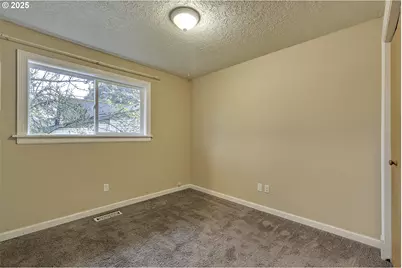 234 N 6th St, Saint Helens, OR 97051 - Photo 17
