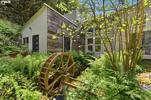 96863 Larson Ln, North Bend, OR 97459 - Photo 35