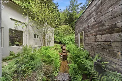 96863 Larson Ln, North Bend, OR 97459 - Photo 31