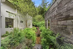 96863 Larson Ln, North Bend, OR 97459 - Photo 31