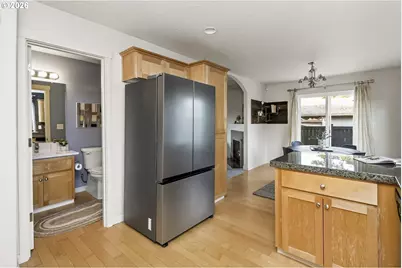 6610 N Smith Ct, Portland, OR 97203 - Photo 17