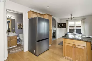 6610 N Smith Ct, Portland, OR 97203 - Photo 17