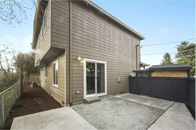 6610 N Smith Ct, Portland, OR 97203 - Photo 37