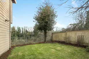 6610 N Smith Ct, Portland, OR 97203 - Photo 39