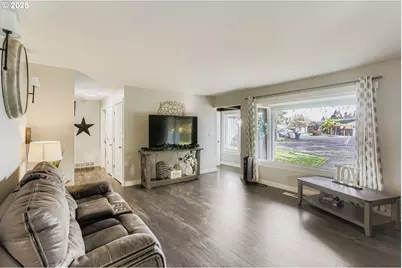 737 SE Palmer Ln, Dayton, OR 97114 - Photo 7