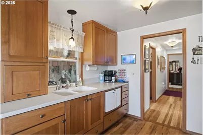 1700 Rainier Rd, Woodburn, OR 97071 - Photo 15