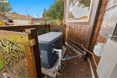 1700 Rainier Rd, Woodburn, OR 97071 - Photo 37
