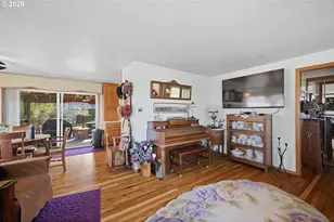 1700 Rainier Rd, Woodburn, OR 97071 - Photo 9