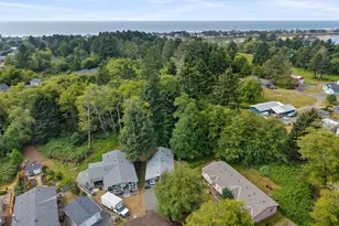 383 N Lagoon St, Rockaway Beach, OR 97136 - Photo 27