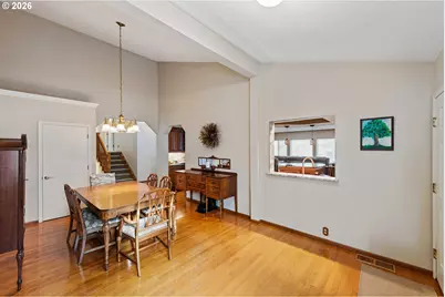 2058 Cedar Ct, North Bend, OR 97459 - Photo 9