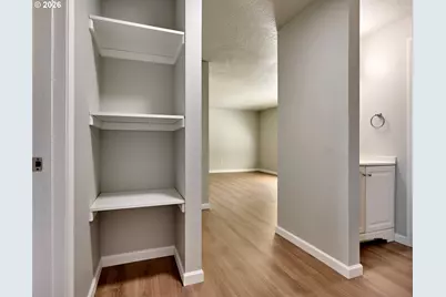 880 N Pershing St, Mount Angel, OR 97362 - Photo 11