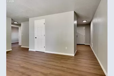 880 N Pershing St, Mount Angel, OR 97362 - Photo 7