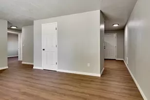 880 N Pershing St, Mount Angel, OR 97362 - Photo 7